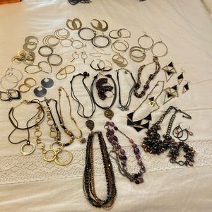Jewelry earrings and necklaces